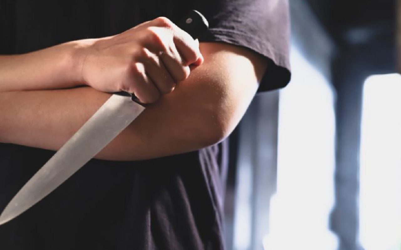 Confundido com outra pessoa, homem leva facada nas costas no Dom Lafaiete