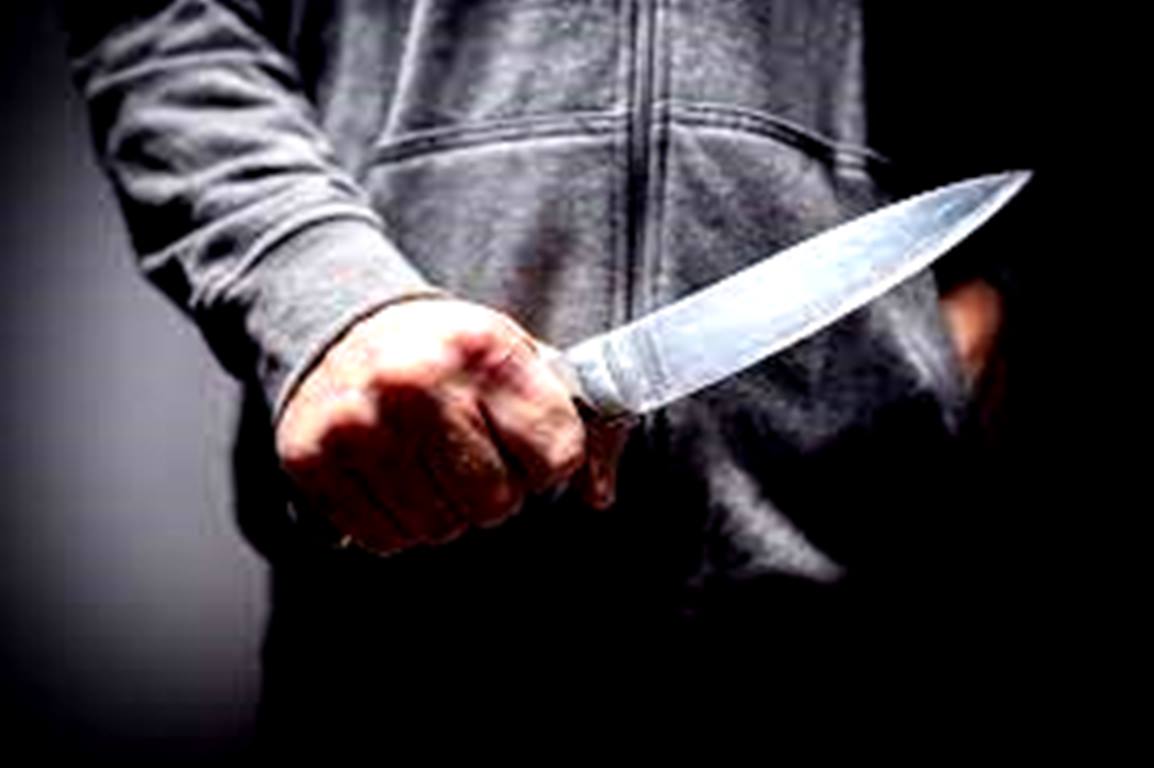 Rapaz acusa ex-patrão de agressão e ameaça com faca