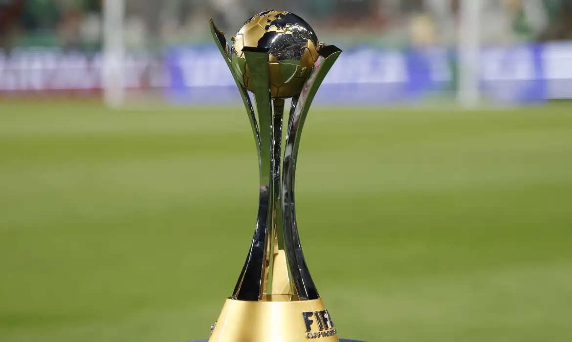 Fifa anuncia Mundial de Clubes para junho-julho de 2025 e nova Copa  Intercontinental em 2024 Por Reuters